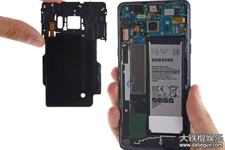 Samsungs battery crisis has put a spotlight on cellphone battery testing. 